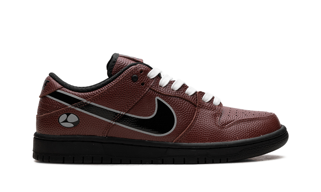 Nike SB Dunk Low Pro x Limosine Skateboard HJ4131-200 | Football-Inspired Collaboration