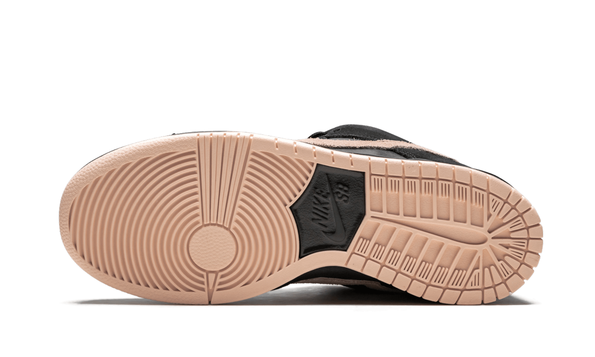 Nike SB Dunk Low Pro Black Coral BQ6817-003 | Classic Skate Shoe
