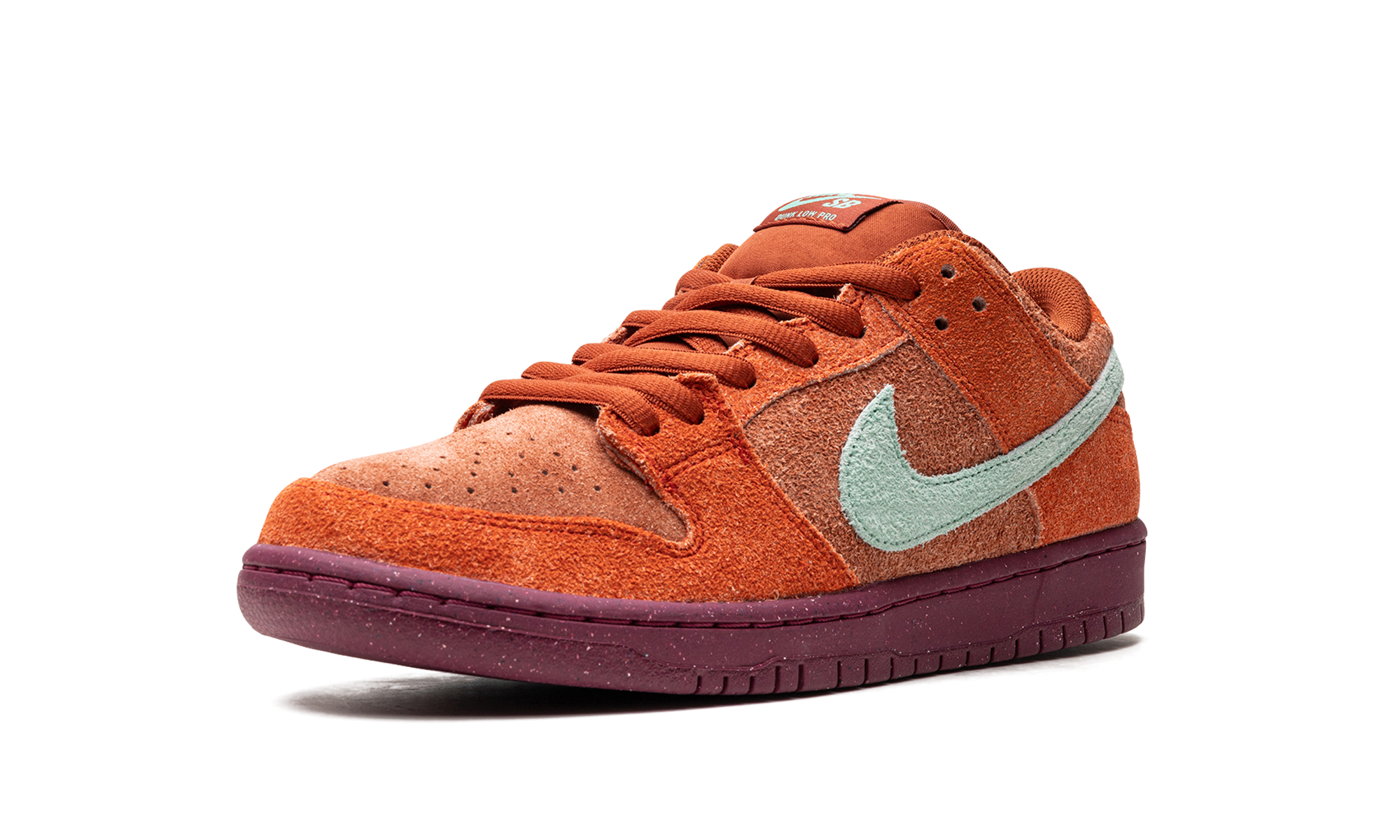 Nike SB Dunk Low Pro Prm Mystic Red - All-Suede Skate Shoe with Emerald Accents