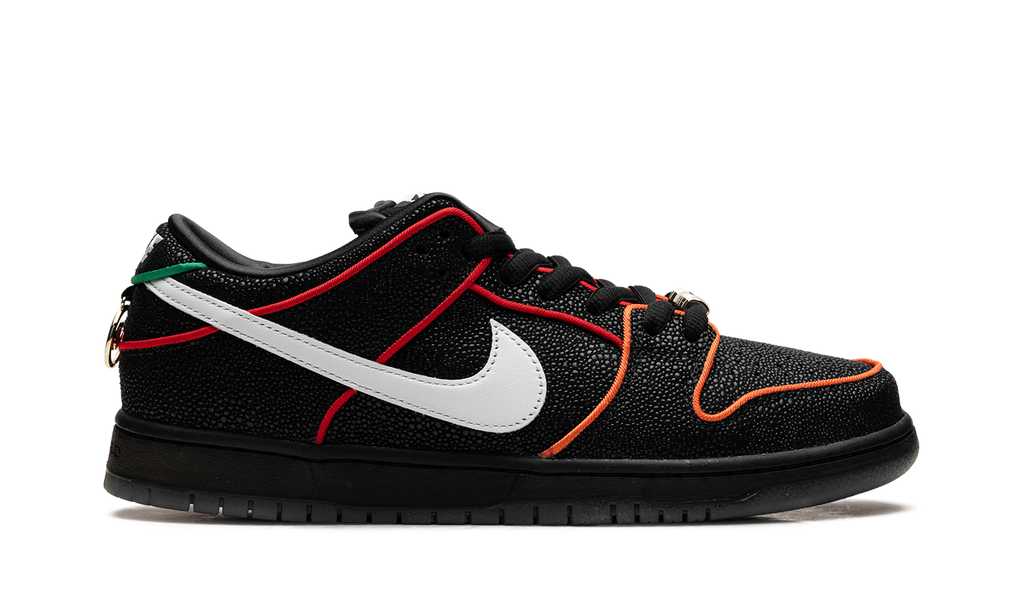 Nike SB Dunk Low Bronx Girls Skate - Black Pebbled Leather HV1664 001