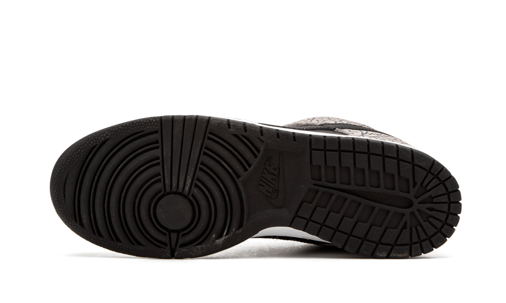 SB Dunk Low Pro Supreme Black Cement 304292-131 | Legendary 2002 Collaboration