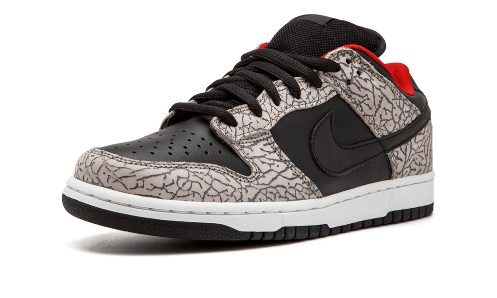 SB Dunk Low Pro Supreme Black Cement 304292-131 | Legendary 2002 Collaboration