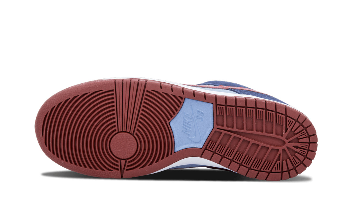 FTC x Nike SB Dunk Low Pro Finally 313170-463 | Iconic Skate Collaboration