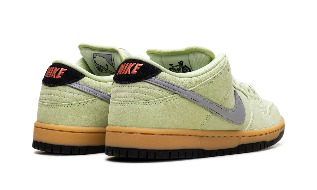 Nike SB Dunk Low Verdugo Mountain HQ1626 300 - LA-Inspired Skate Shoe