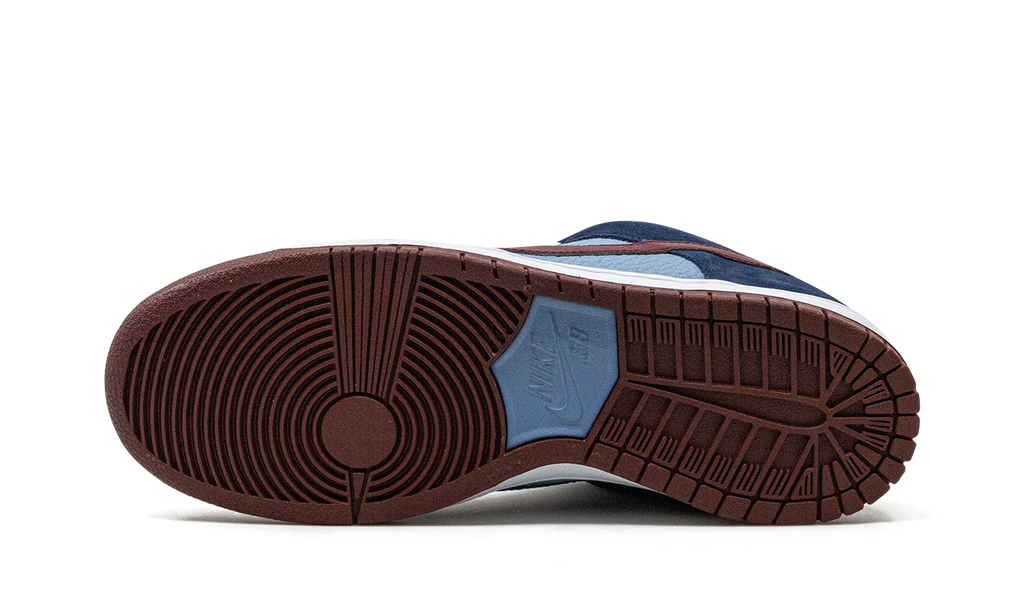 FTC x Nike SB Dunk Low Pro Finally 313170-463 | Iconic Skate Collaboration