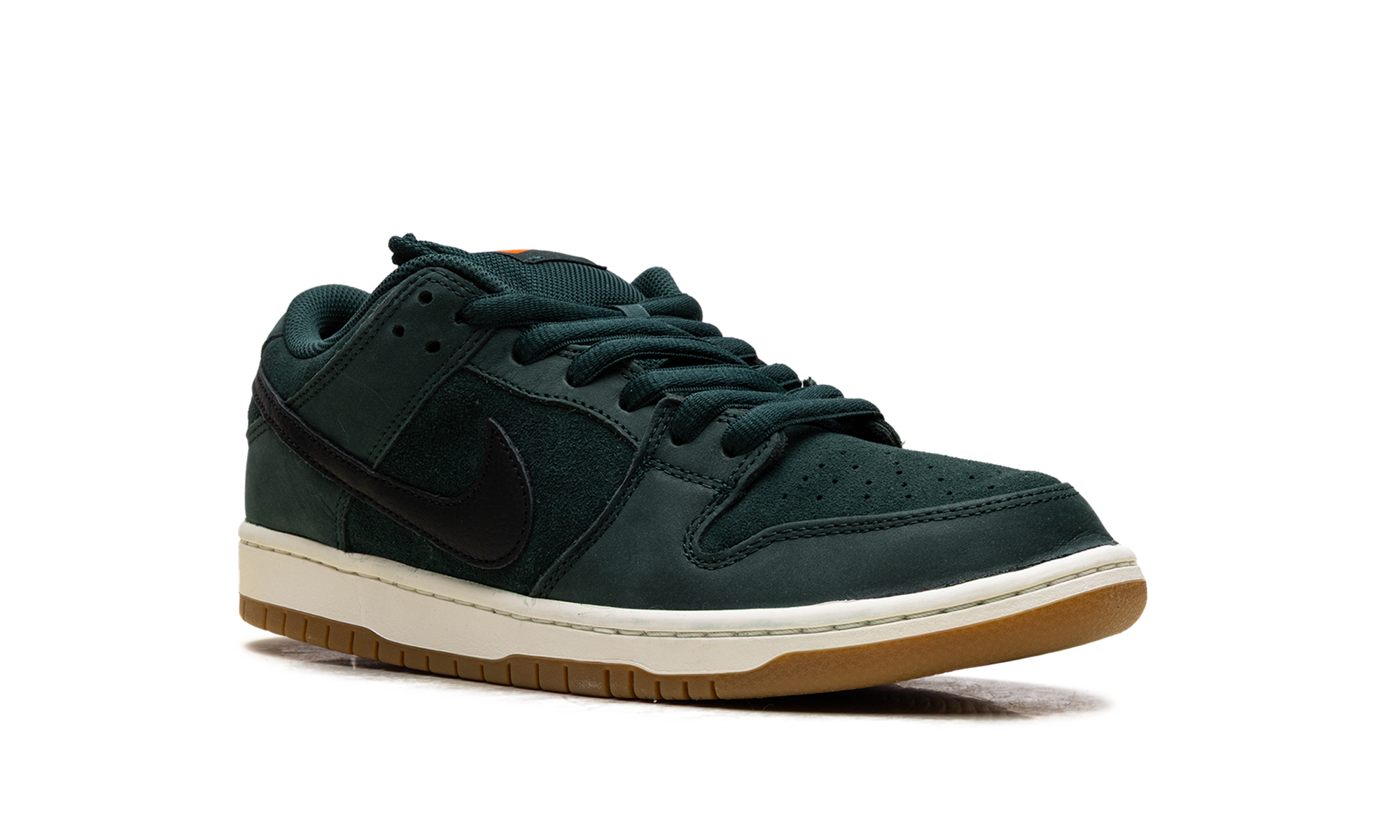 Nike SB Dunk Low Pro "Deep Fir" - Premium Skate Shoe with Zoom Air Cushioning