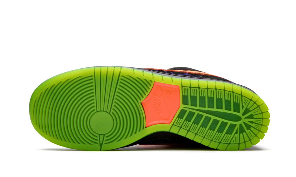 Nike SB Dunk Low "Night of Mischief" BQ6817-006 Halloween Skateboarding Shoe