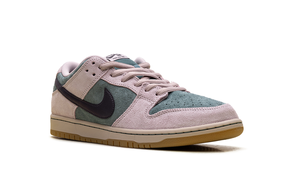 Nike SB Dunk Low Pro Mineral Slate - Premium Skate Shoe with Zoom Air Cushioning