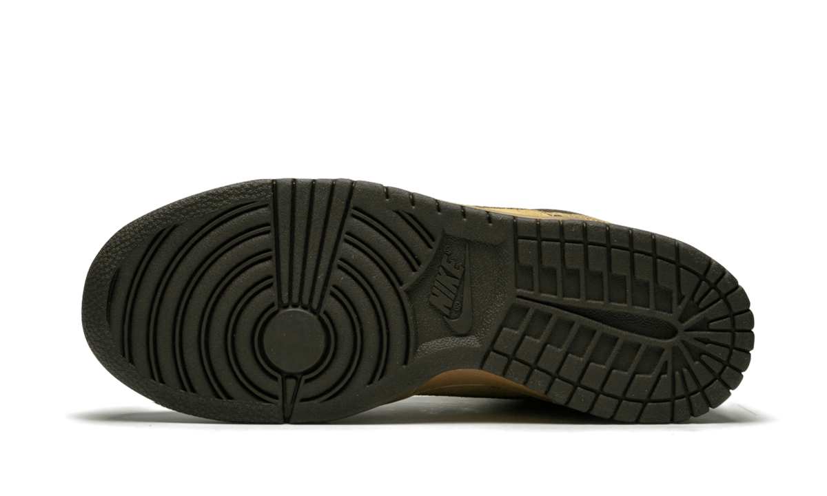 Nike SB Dunk High Pro Brown Pack Maple - Classic Skate Shoe