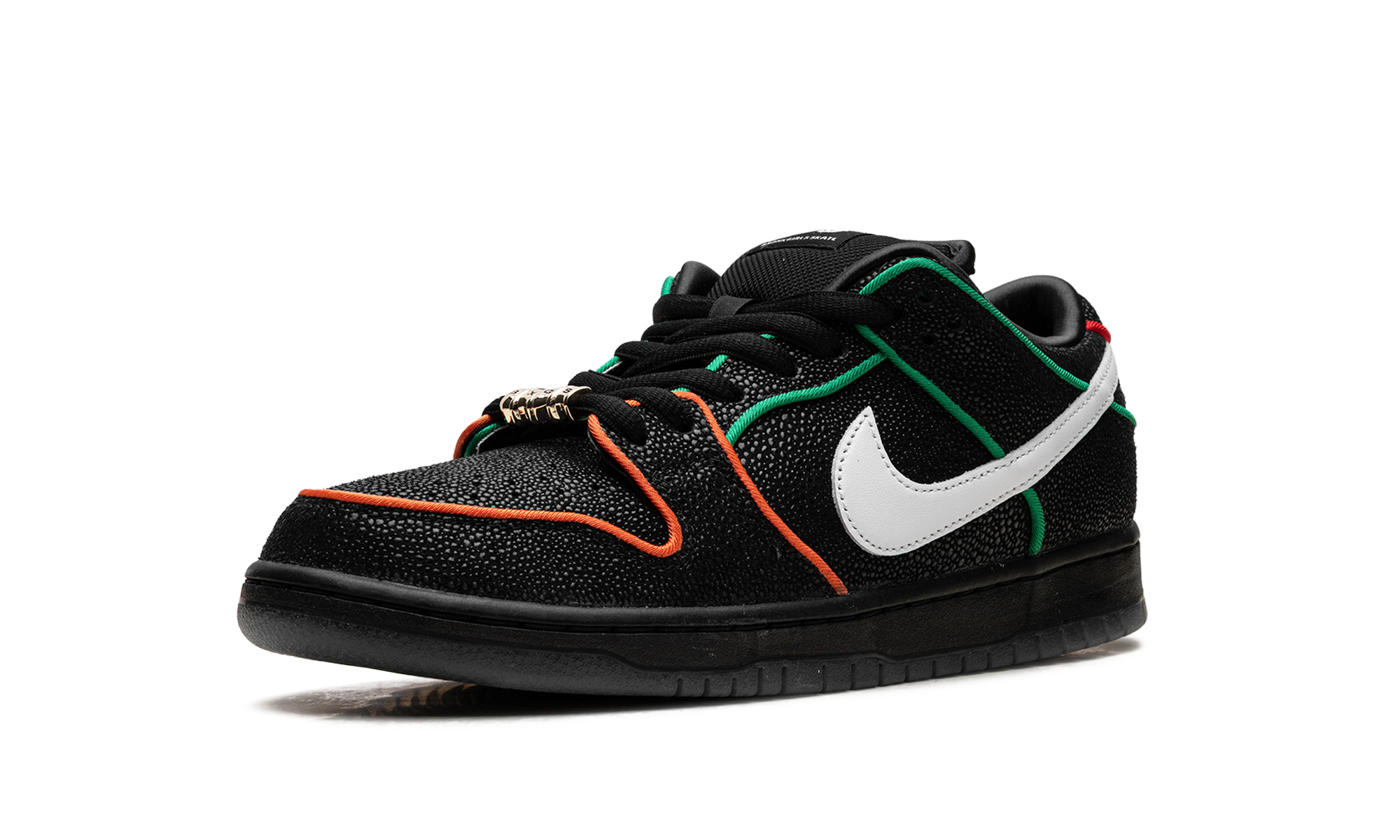 Nike SB Dunk Low Bronx Girls Skate - Black Pebbled Leather HV1664 001