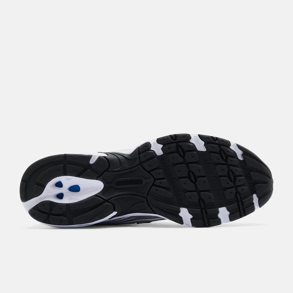 740 Unisex Running Shoe - Retro 2000s Design with Modern Comfort
