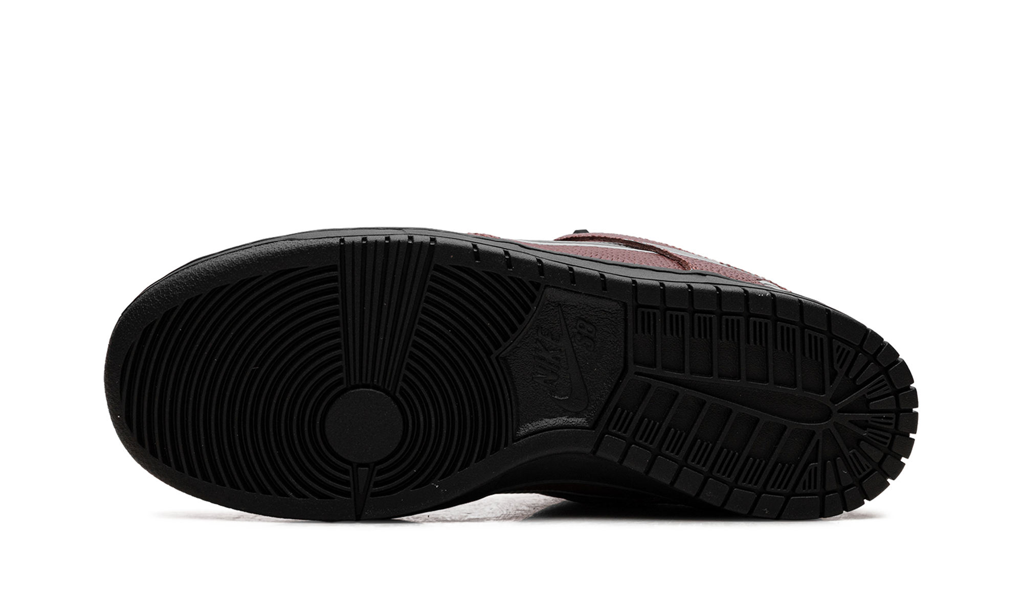 Nike SB Dunk Low Pro x Limosine Skateboard HJ4131-200 | Football-Inspired Collaboration