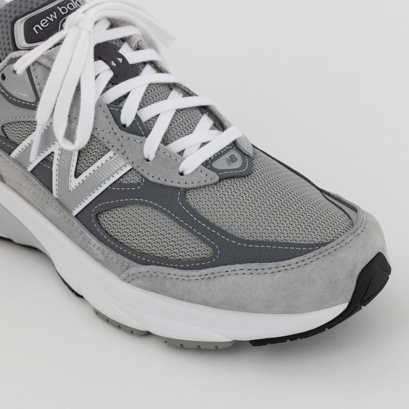 Women's 990v6 Running Shoe – Premium Comfort & Performance