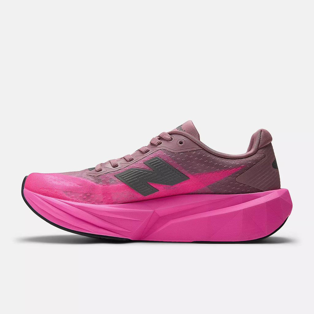 Women's FuelCell Rebel v5 - Lightweight Racing Running Shoe