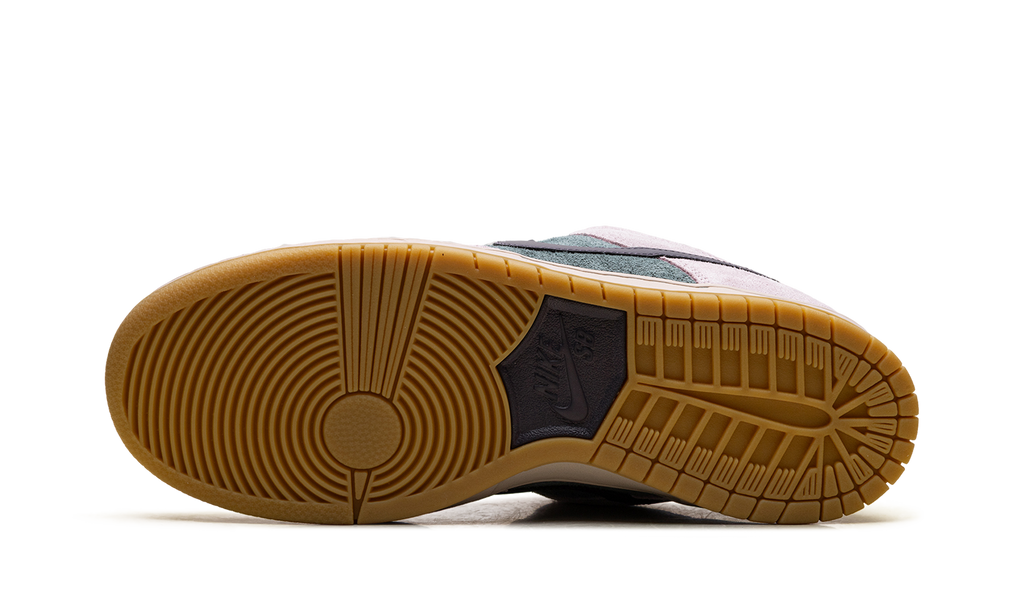 Nike SB Dunk Low Pro Mineral Slate - Premium Skate Shoe with Zoom Air Cushioning