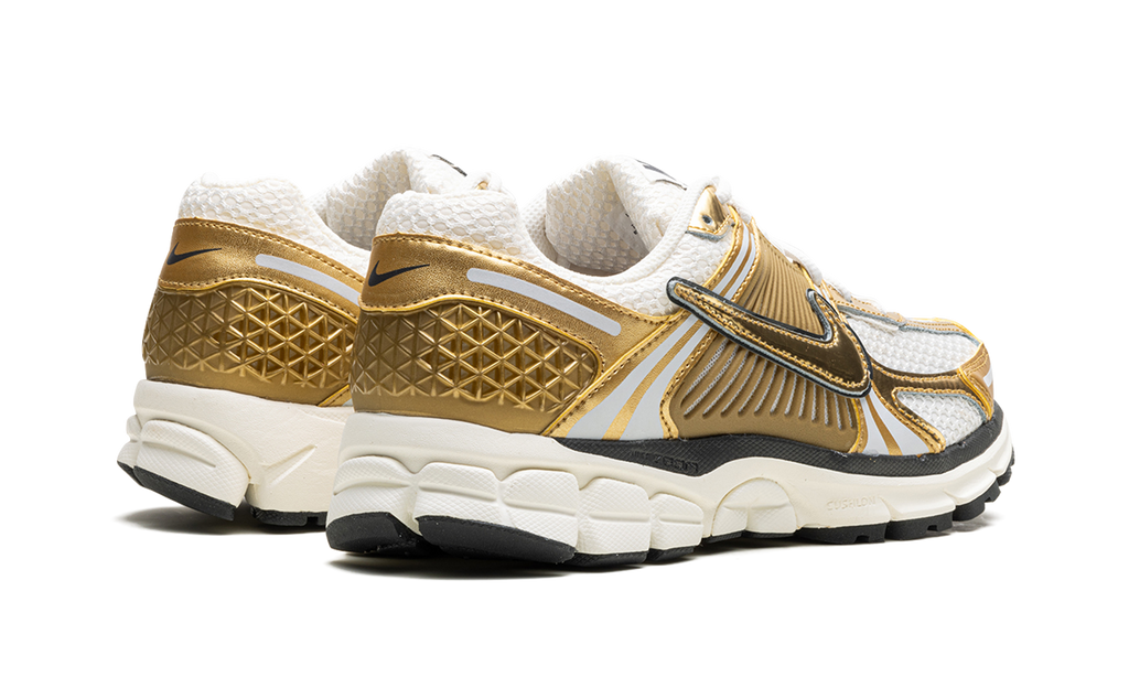 Nike Zoom Vomero 5 WMNS Metallic Gold - Retro Women's Sneaker with Zoom Air Cushioning