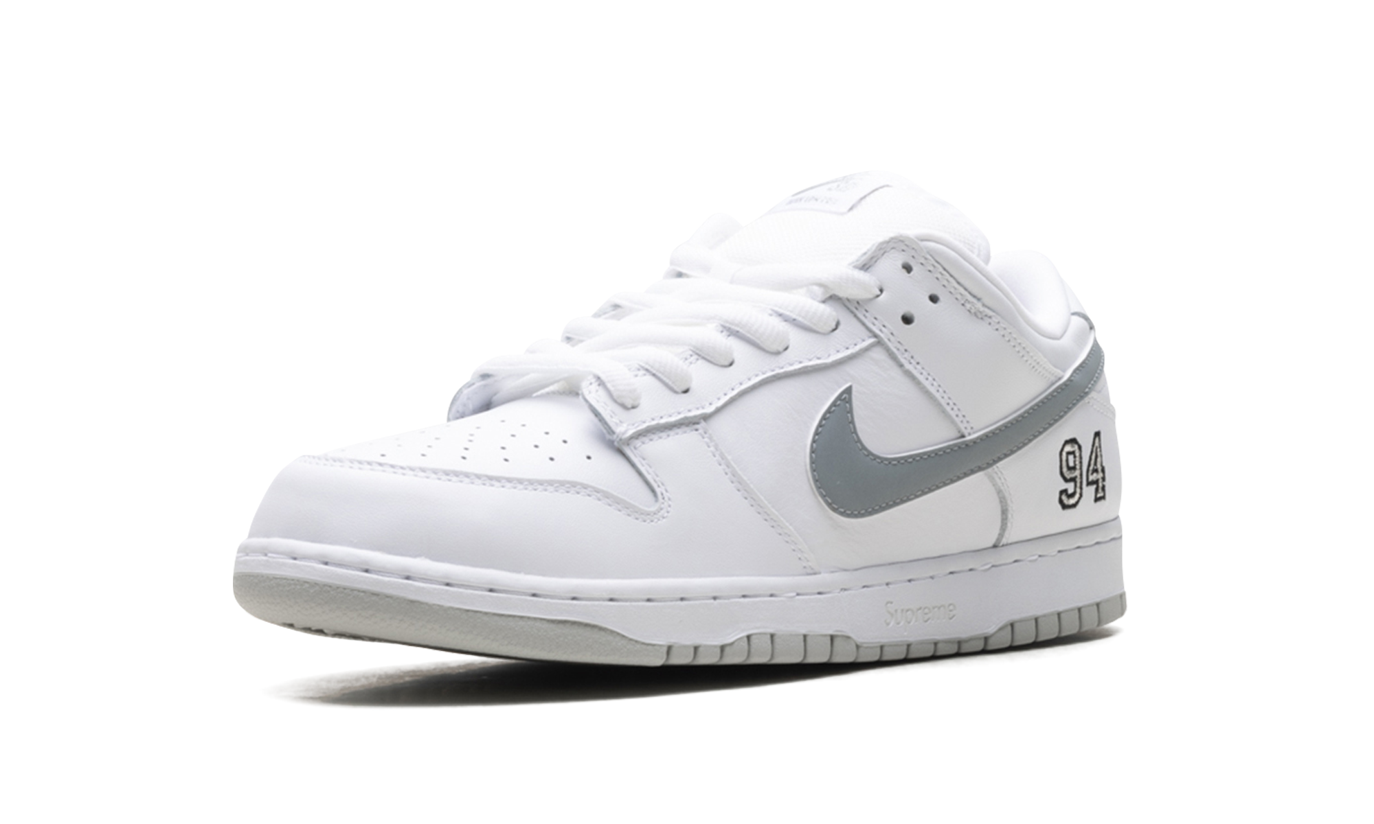 Supreme x Nike SB Dunk Low White HQ8487 100 | 2025 Collaboration